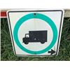 Image 1 : ROAD SIGN - TRUCKS GO RIGHT