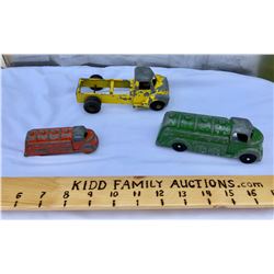 GR OF 3, LONDON TOYS