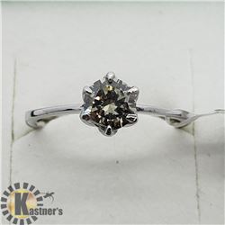 14K WHITE GOLD DIAMOND RING