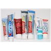 Image 1 : BAG OF ASSORTED TOOTHPASTE