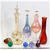 Image 1 : FLAT OF PERFUME BOTTLES AND DECOR GLASS.