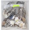 Image 1 : BAG OF FASHION JEWELRY