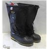 Image 1 : PAIR OF BAFFIN STEEL TOE RUBBER BOOTS SIZE 15