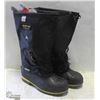 Image 1 : PAIR OF BAFFIN STEEL TOE RUBBER BOOTS SIZE 6