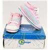 Image 1 : SAVAGE PINK ROSE ASTEROIDS KIDS SZ 11.5