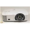 Image 1 : NEC SHORT THROW PROJECTOR 3000LUMENS NEW BULB HDMI