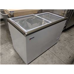46” SLIDING GLASS TOP CHEST FREEZER, OMCAN