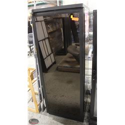 BAILIFF SEIZURE! BLACK 5FT WINE CHILLER.