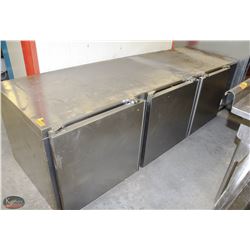BAILIFF SEIZURE! STAINLESS STEEL 3 DOOR BACKBAR