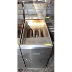 PITCO DUAL-BASKET NATURAL GAS DEEPFRYER-90000 BTU