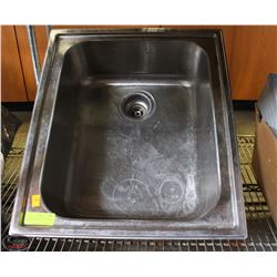 S/S PERSONAL SINK WELL / INSERT