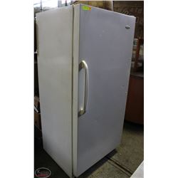WOOD FROST FREE REFRIGERATOR