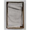 Image 1 : 2 NEW HUDSON PARK COLLECTION BATH TOWELS