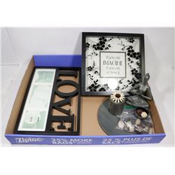 DECORATIVE YOGA STATUE WITH ACCESSORIES ON CIRCLE