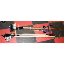2 BUNDLES OF ASSORTED YARD TOOLS INCL EDGER,