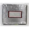 Image 1 : NEW SATIN DREAMS LUXURY 4-PC QUEEN SATIN SHEET SET