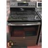 Image 1 : GE 30" FREE STANDING SELF CLEANING CONVECTION