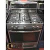 Image 1 : GE 30" FREE STANDING GAS CONVECTION RANGE W/ SELF
