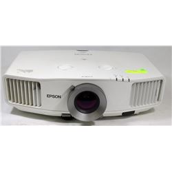 EPSON PROJECTOR G5000 - NO REMOTE.