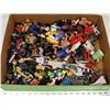 Image 1 : HUGE FLAT OF COLLECTORS ACTION FIGURES