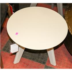 BOUTIQUE ROUND END TABLE, 20"X17"