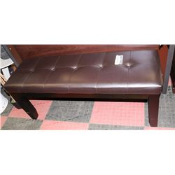 WOOD AND LEATHERETTE BENCH . FURNITURE