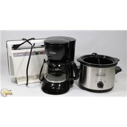BOX WITH COFFEE MAKER, SINGER SANDWICH MAKER AND