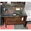 Image 1 : BOUTIQUE DESIGNER END TABLE WITH MISMATCHED GLASS