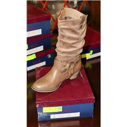 REFRESH WILD-06 TAUPE SIZE 7.5 BOOTS