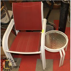 SET OF 4 METAL GARDEN CHAIRS & 2 GLASS SIDE