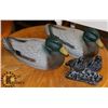 Image 1 : LOT OF TWO LIFE SIZE ORIGINAL DUCK DECOYS
