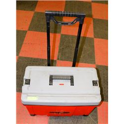 SPITFIRE ROLLING TOOLBOX W/ RETRACTABLE HANDLE
