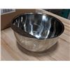 Image 1 : 3QT STAINLESS RICE WASHING BOWL