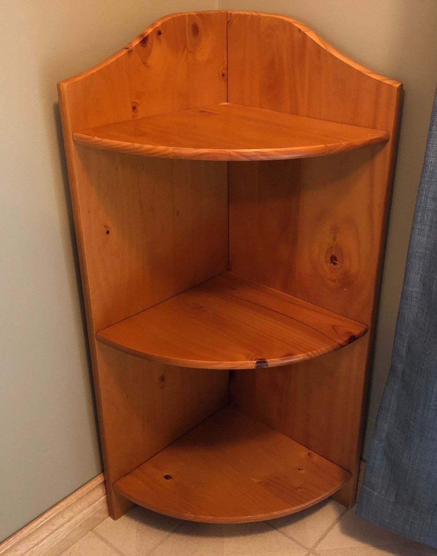 3 TIERED PINE CORNER SHELF