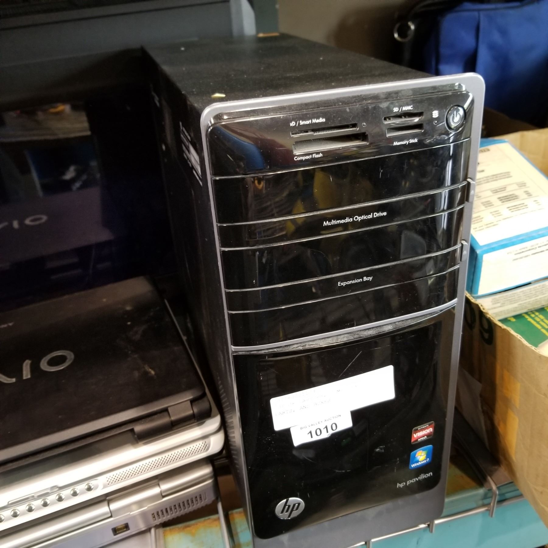 LOT OF LAPTOPS, COMPUTER PARTS, AND BOXES - Big Valley Auction