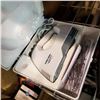 Image 3 : BLACK AND DECKER ELECTRIC HAND MIXER AND VINTAGE SUNBEAM MIXER