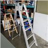 Image 1 : 6FT ALUMINUM LADDER