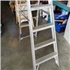 Image 4 : 6FT ALUMINUM LADDER