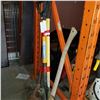 Image 3 : BUNDLE OF LONG HANDLED TOOLS INCLUDING PICK AXE, AXE AND HATCHET