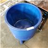 Image 2 : PLASTIC ICE BUCKET COOLER