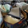 Image 1 : PALLET OF RETURNED FLOOR MATS, SLEEPING FOAM