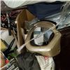 Image 3 : PALLET OF RETURNED OFFICE CHAIR, FOAM MATTRESS, MATTRESS TOPPERS