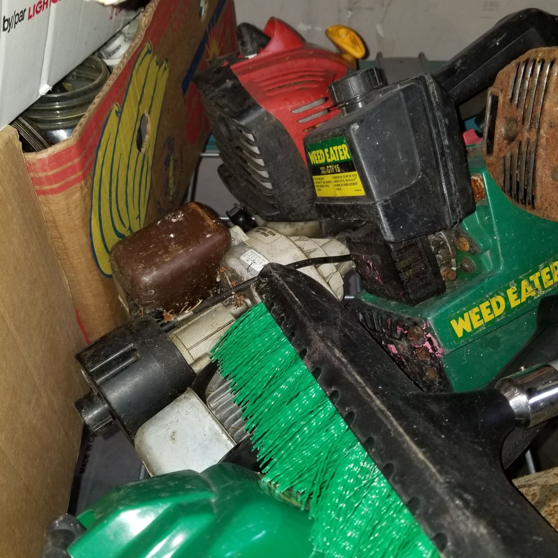 6 WEED EATERS AND RYOBI TRIMMER PLUS ATTACHMENTS AND WASHER BROOM