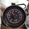 Image 2 : 2 RPM GAUGES