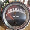 Image 3 : 2 RPM GAUGES