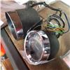 Image 4 : 2 RPM GAUGES