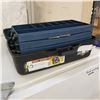 Image 3 : TACKLE BOX W/ NEW LURES