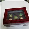 Image 2 : GREENBAY PACKERS SUPERBOWL 5 RING SET IN CASE, UNOFFICIAL