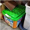 Image 1 : BIN OF MEGA BLOCKS