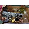 Image 2 : 2 BOXES OF PINWHEEL CRYSTAL, GREEN GLASS, AND MORE